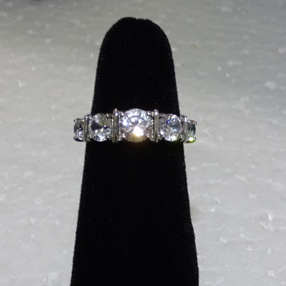 CLEAR FACITED CZ WITH BRIGHT COLORS & BEAUTIFUL FIRE IN LIGHT